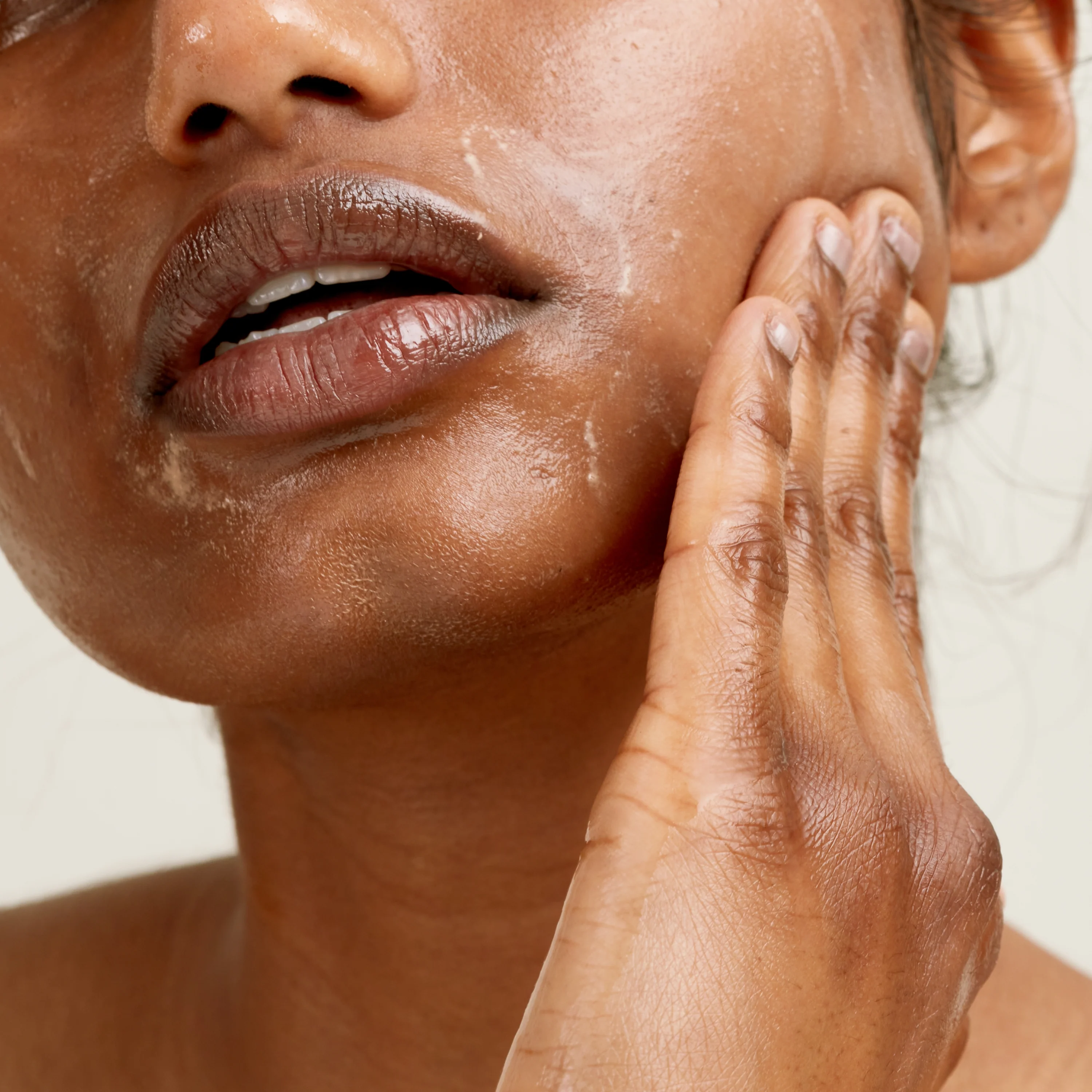 Light Work Rosehip Cleansing Oil - Image 5
